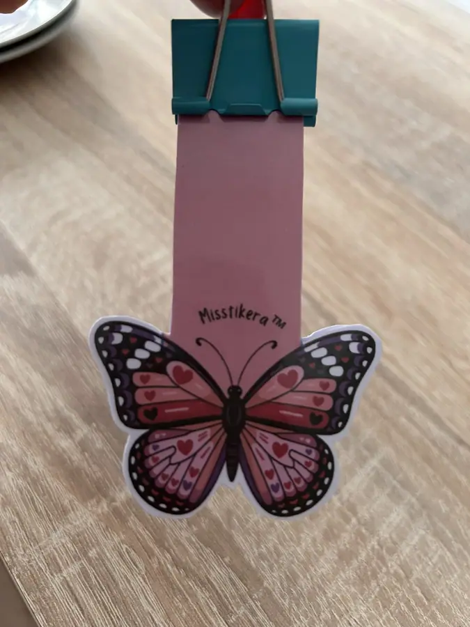 Marcapáginas imantado Mariposa de corazones
